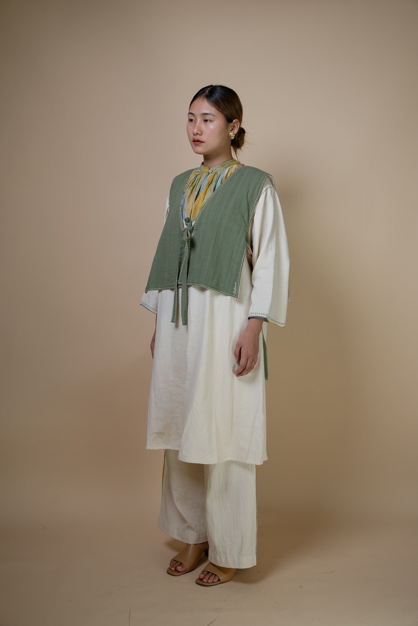 Lafaani - Meadows Unisex Reversible Bib